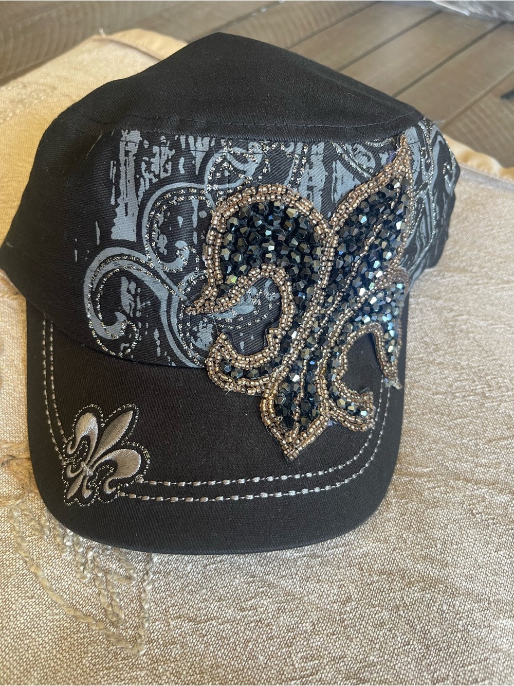KBETHOS Black Embellished Fleur-de-Lis Cap with Gunmetal Accents